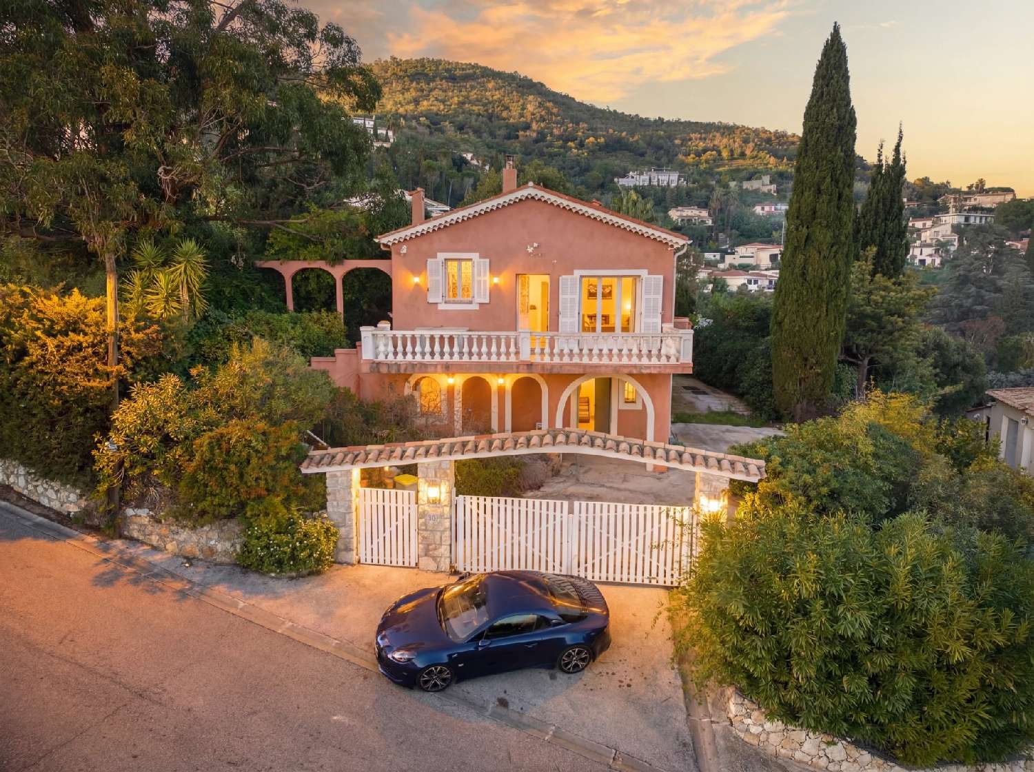  te koop villa Mandelieu-la-Napoule Alpes-Maritimes 3