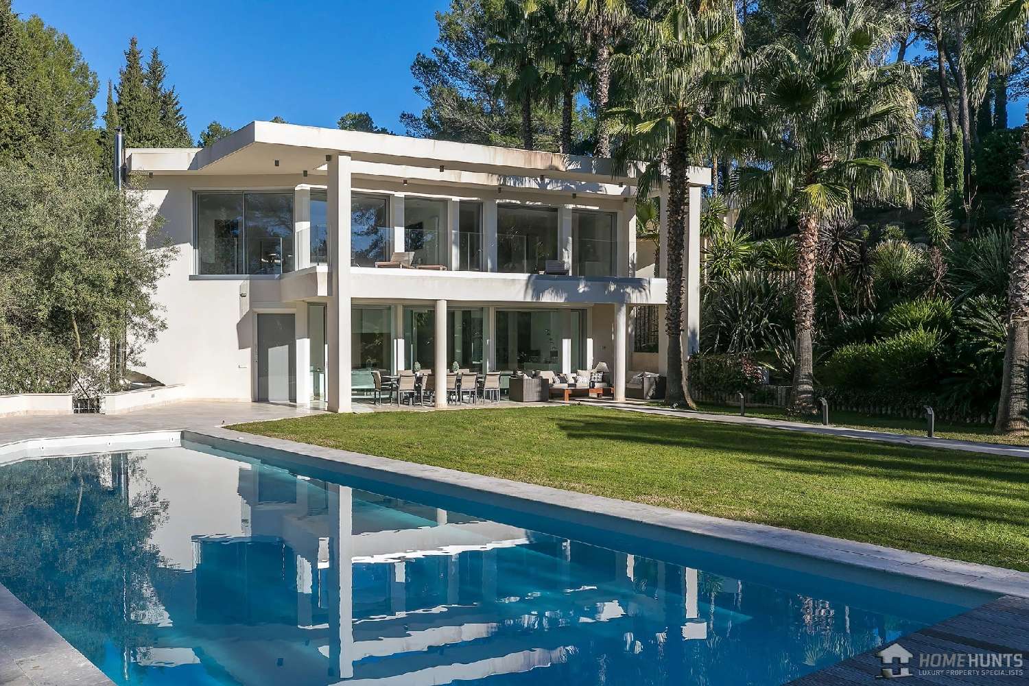  for sale villa Mougins Alpes-Maritimes 2