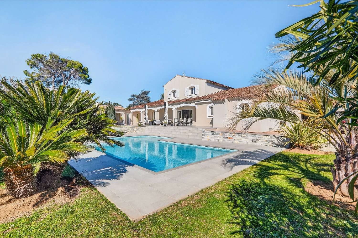  for sale villa Mougins Alpes-Maritimes 1