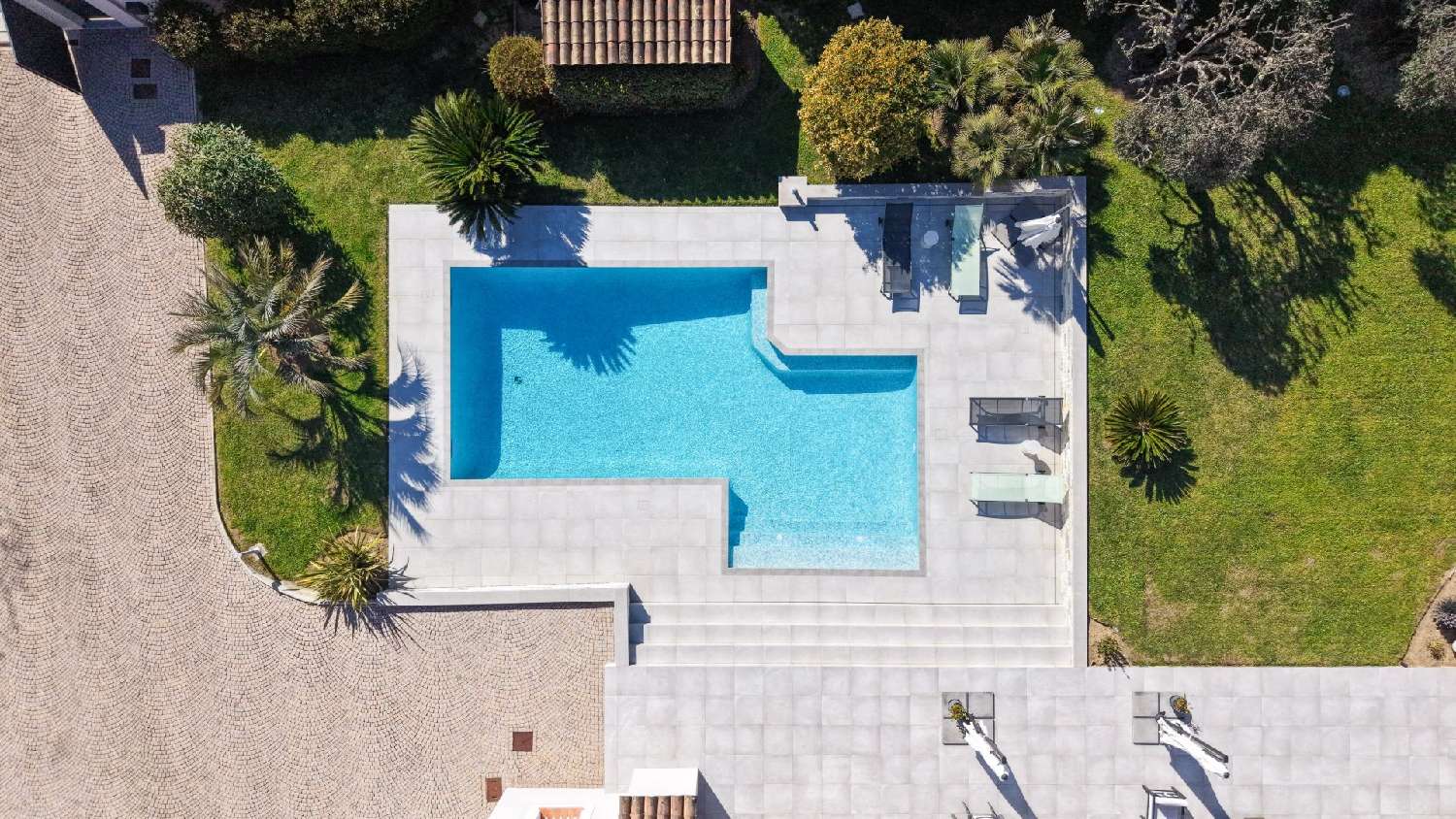  for sale villa Mougins Alpes-Maritimes 4