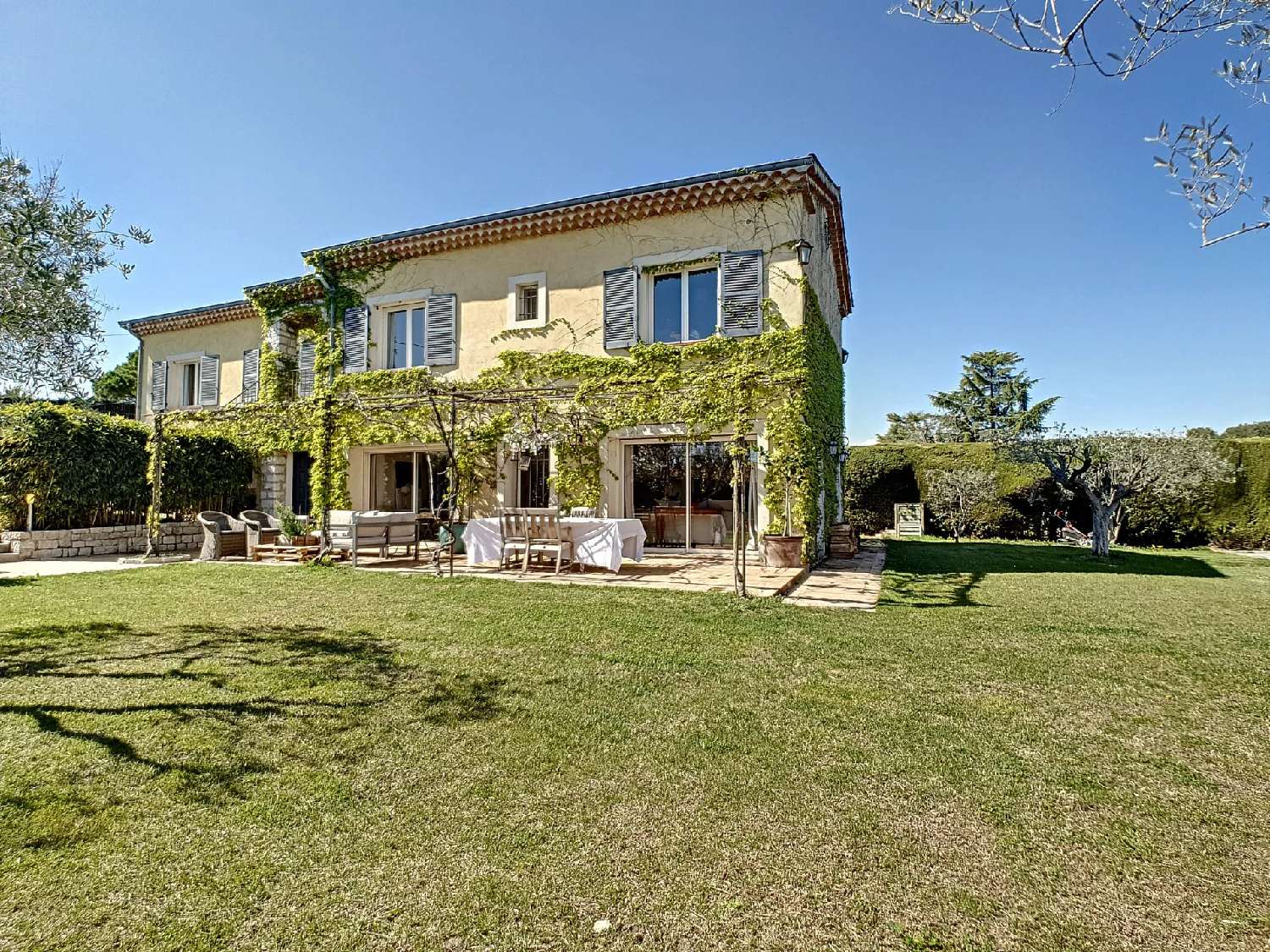  for sale villa Mougins Alpes-Maritimes 1