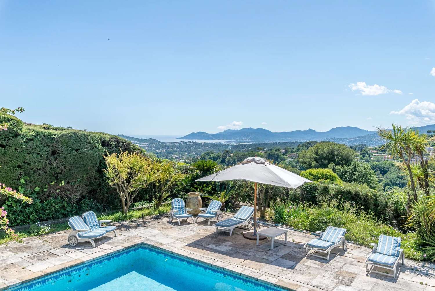 à vendre villa Mougins Alpes-Maritimes 3