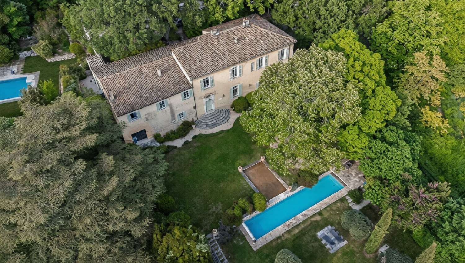  te koop villa Puyricard Bouches-du-Rhône 1