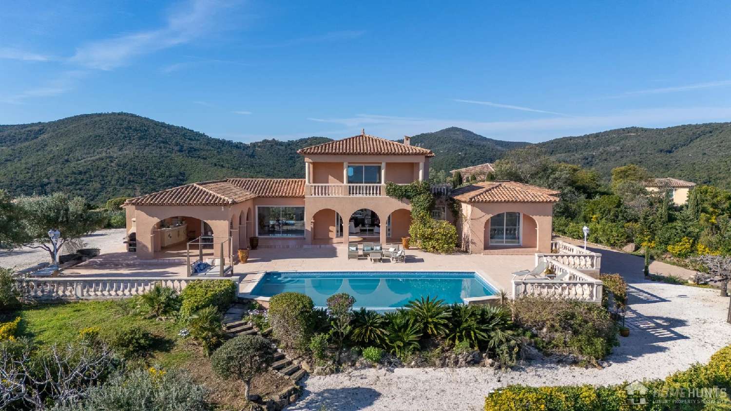  for sale villa Roquebrune-sur Argens Var 1
