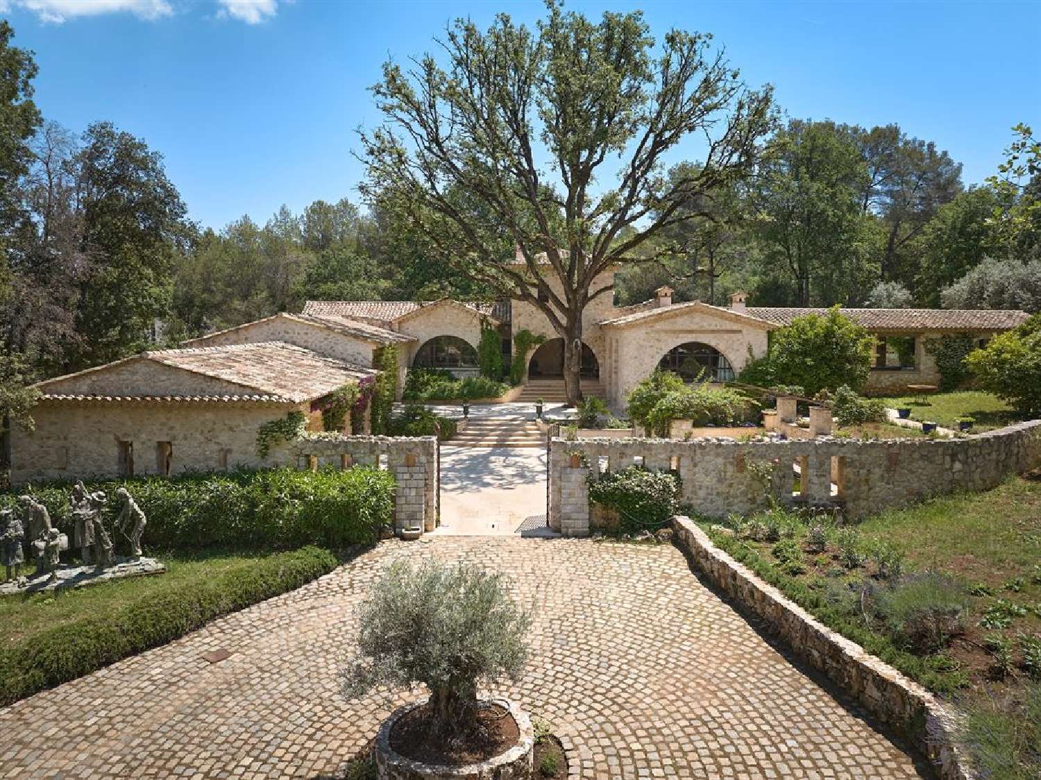  for sale villa Roquefort-les-pins Alpes-Maritimes 1