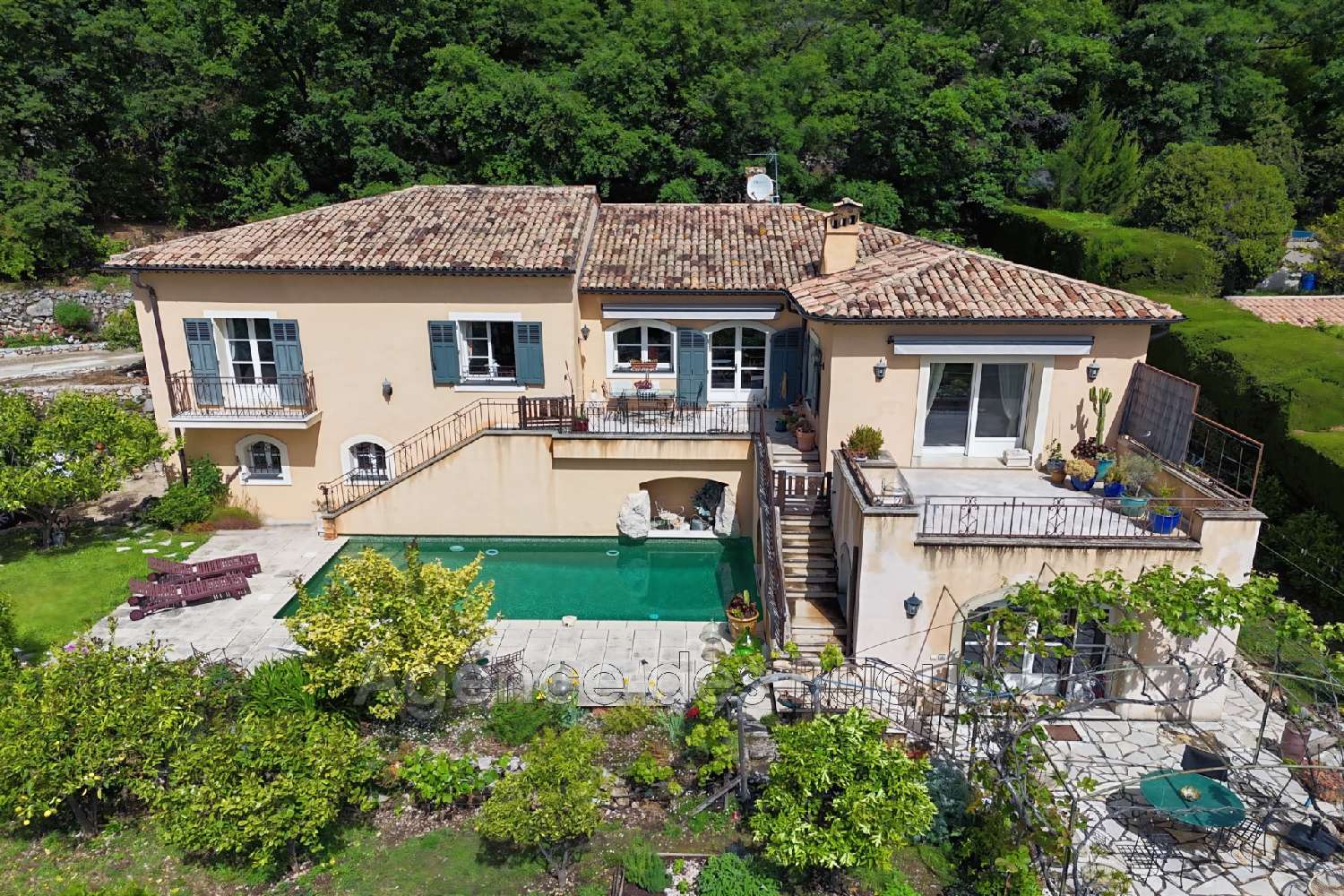 à vendre villa Saint-Jeannet Alpes-Maritimes 1