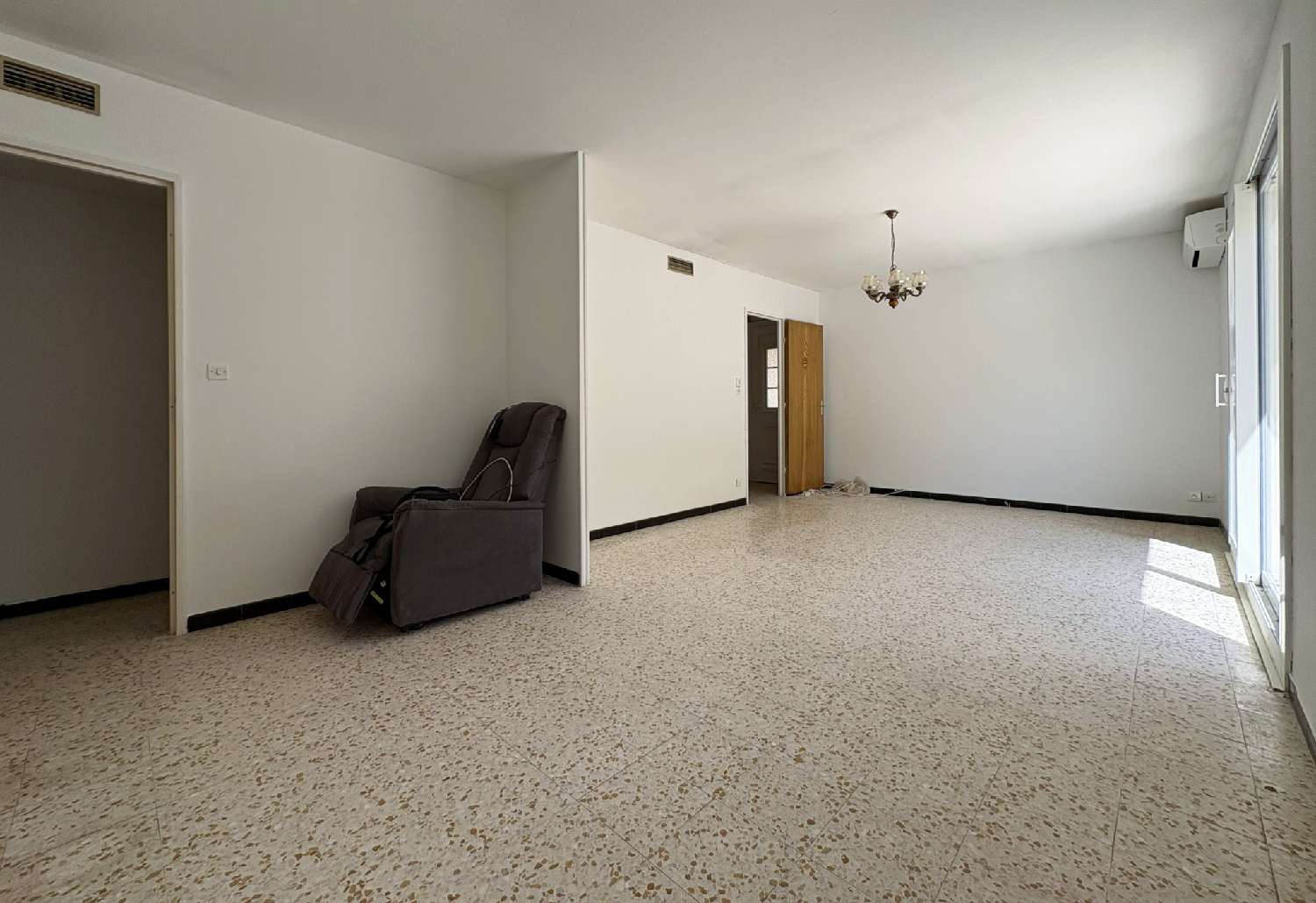  te koop villa Sernhac Gard 5