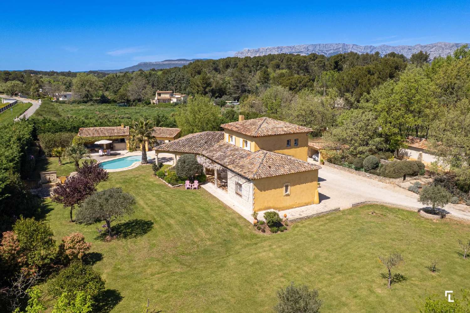  à vendre villa Trets Bouches-du-Rhône 5