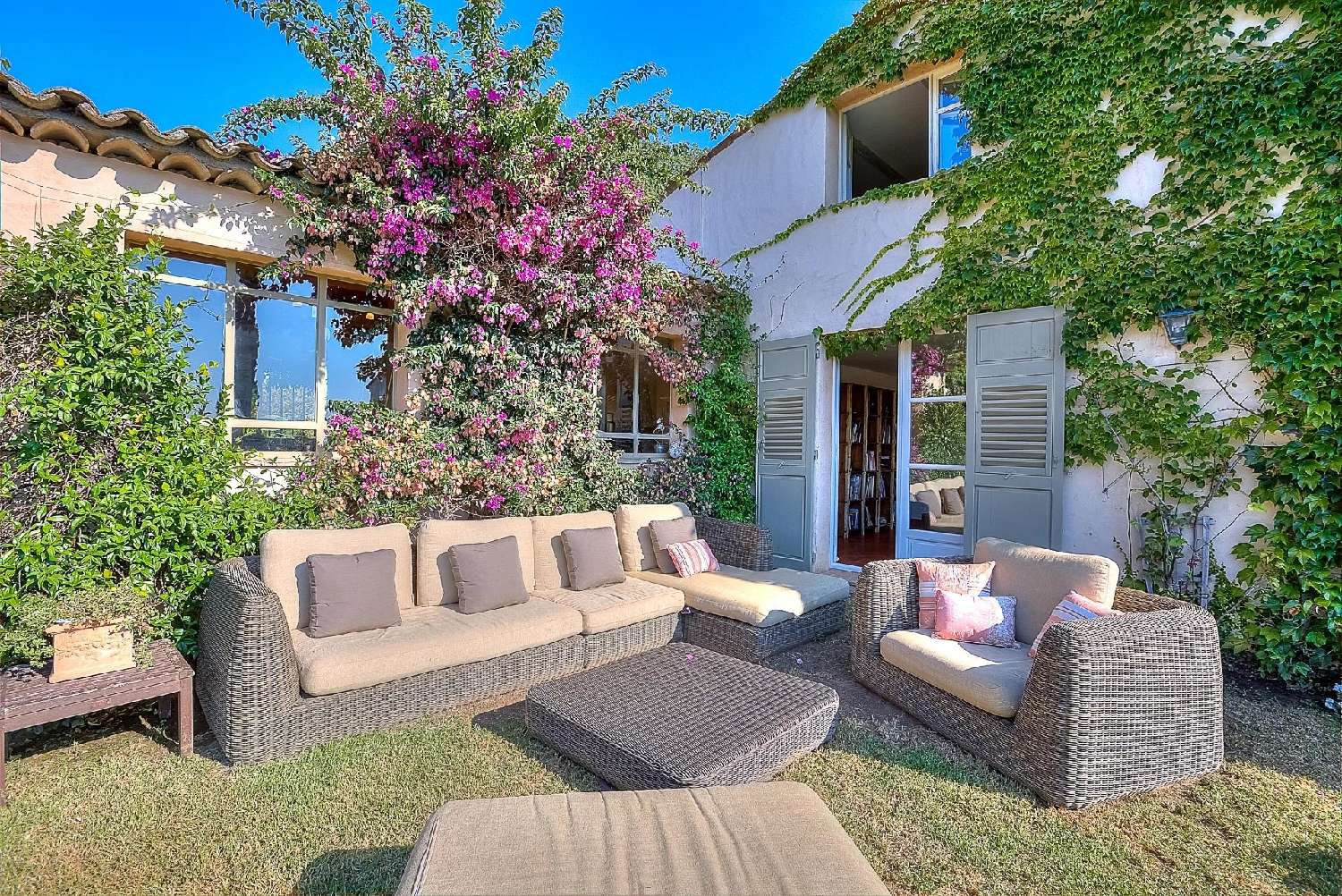  for sale villa Valbonne Alpes-Maritimes 4