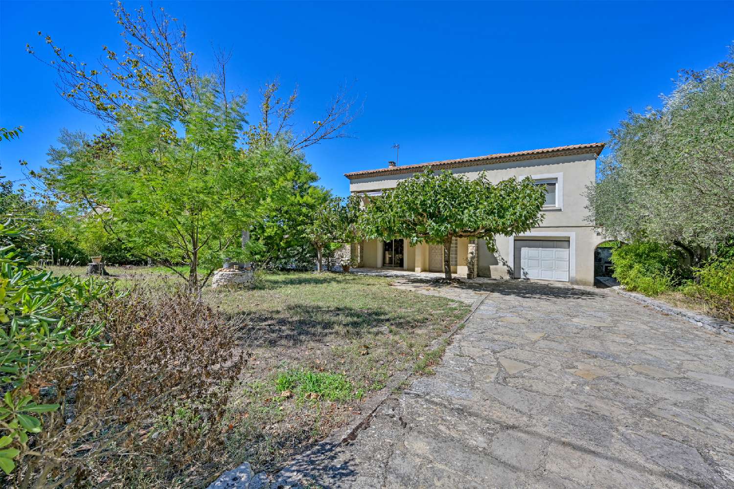 for sale villa Vauvert Gard 2