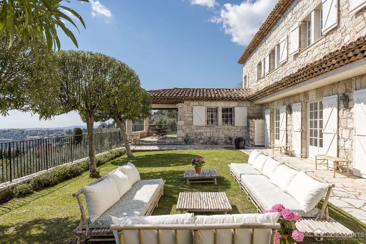  à vendre villa Vence Alpes-Maritimes 6