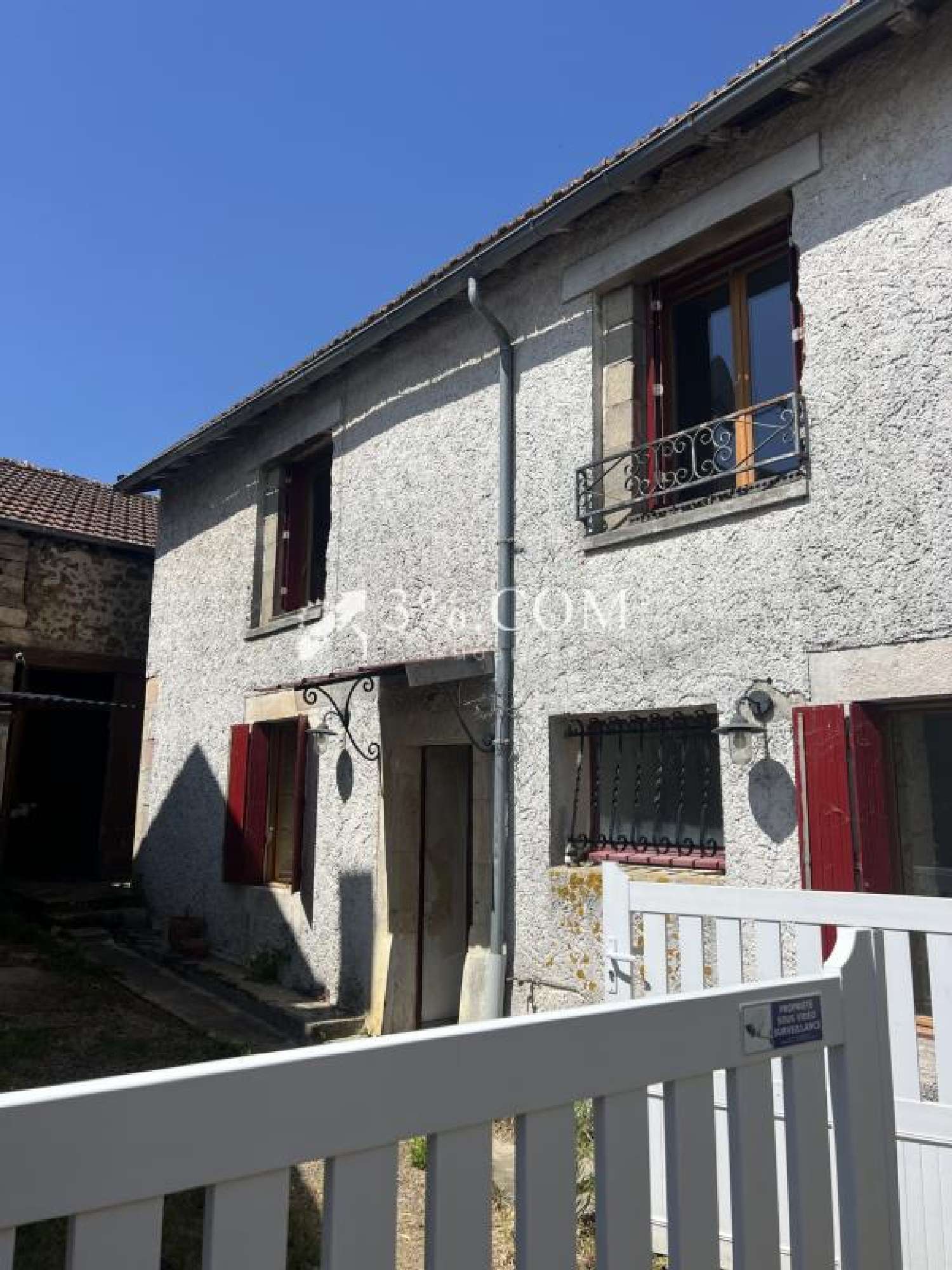 te koop dorpshuis Antigny Vienne 1