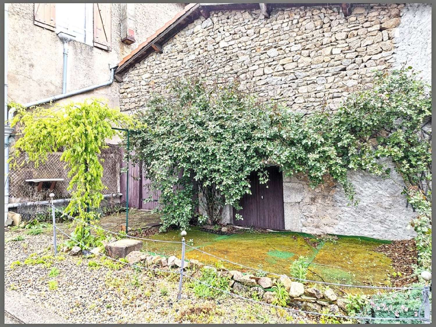  te koop dorpshuis Charnat Puy-de-Dôme 3