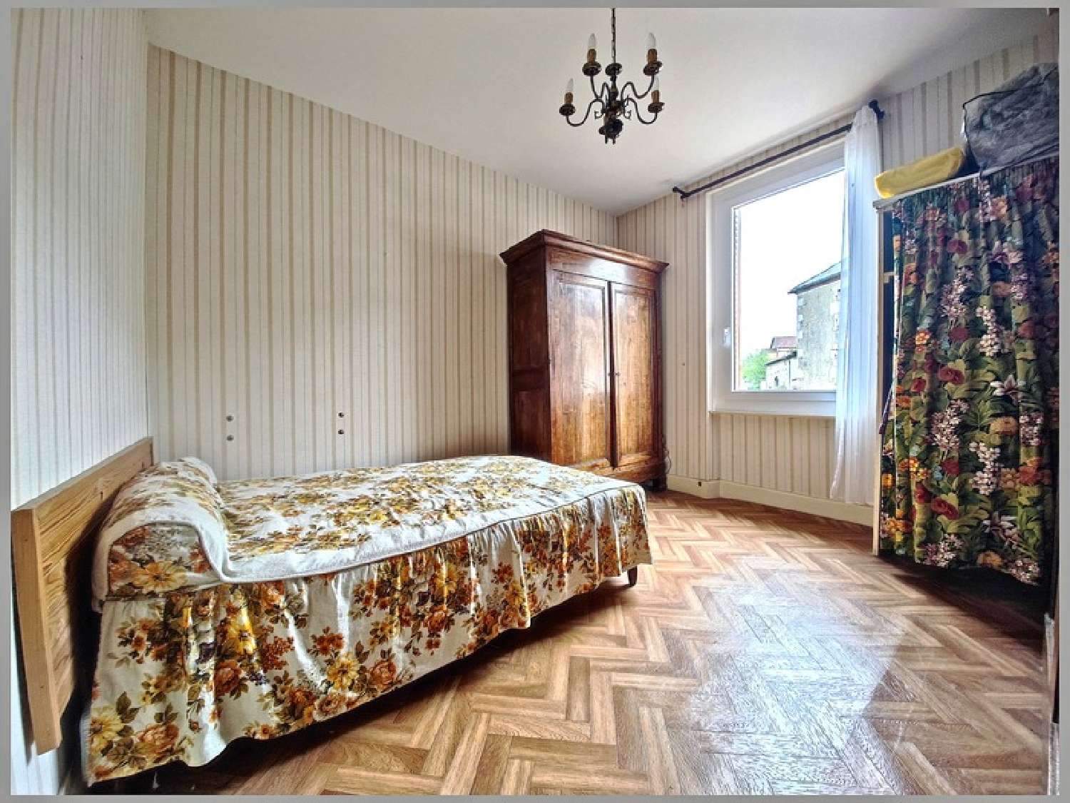  te koop dorpshuis Charnat Puy-de-Dôme 8