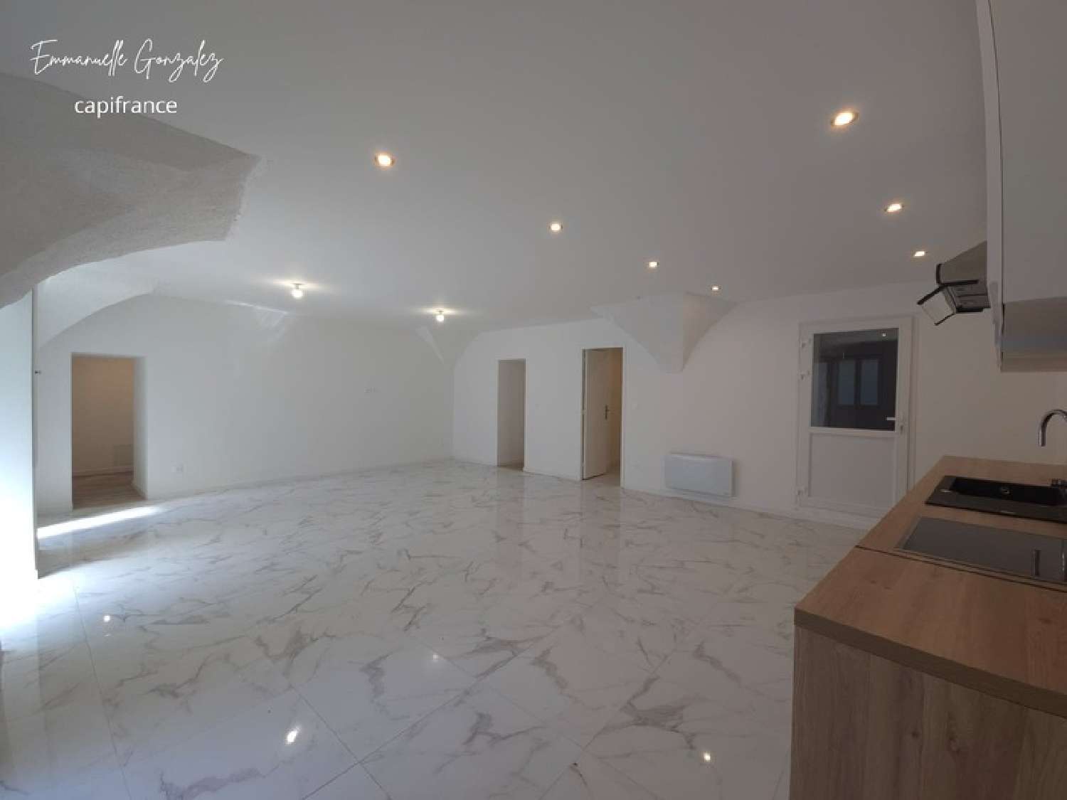 à vendre maison de village Roujan Hérault 2