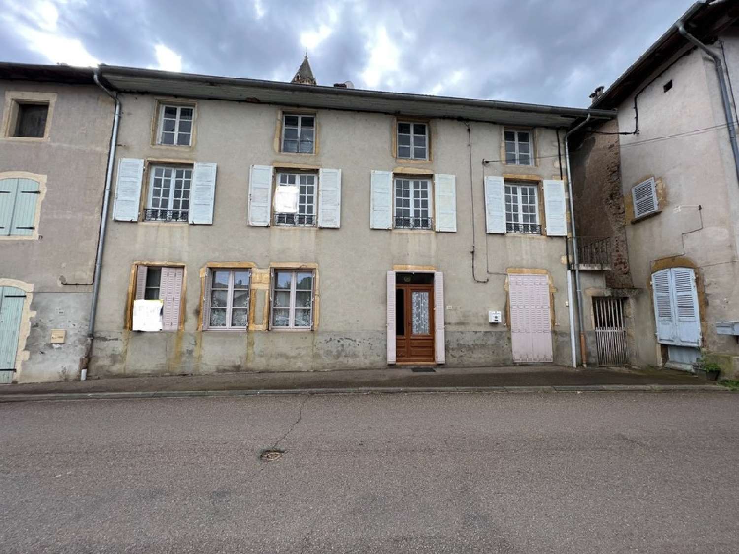  te koop dorpshuis Tancon Saône-et-Loire 2