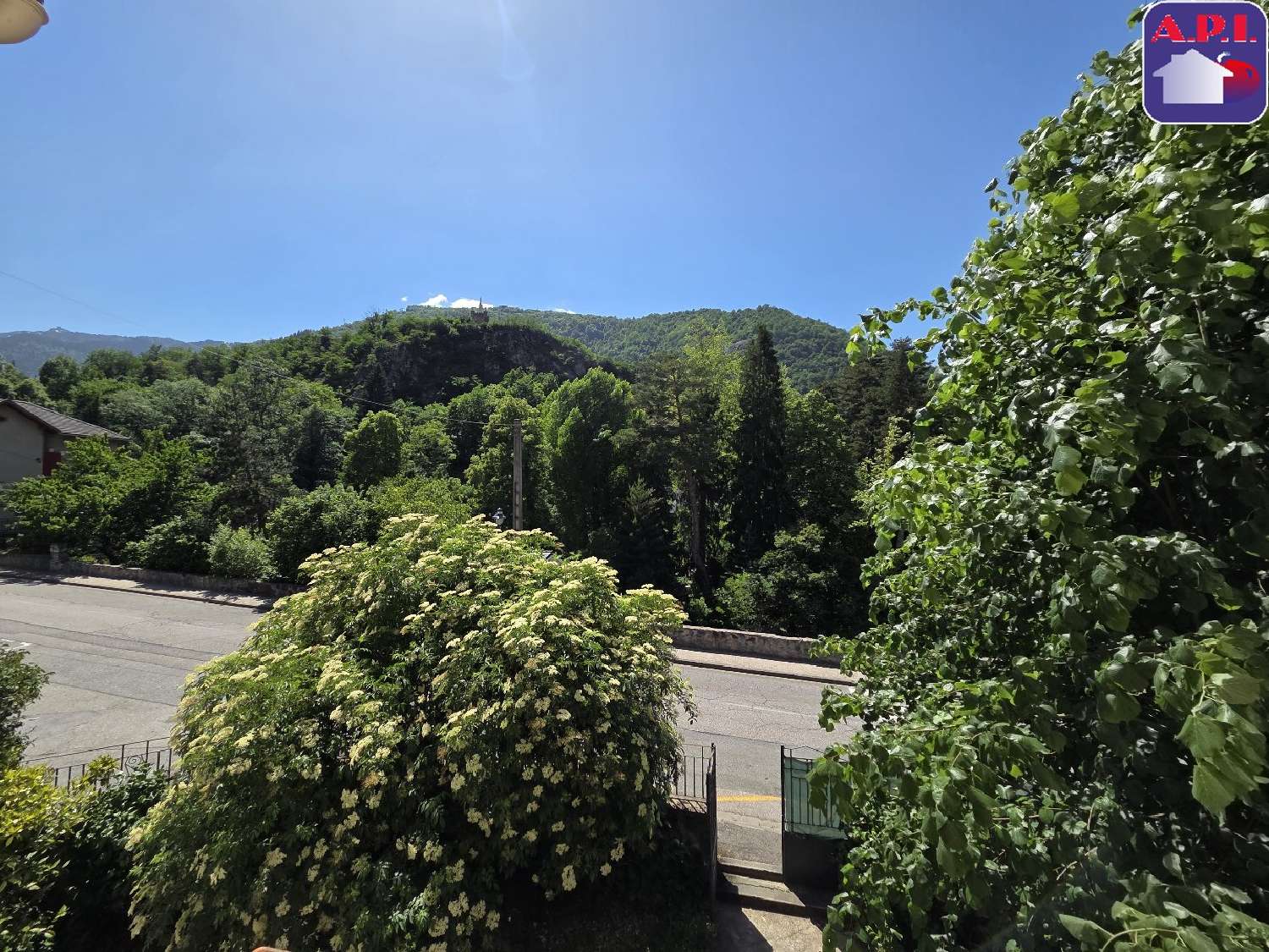 à vendre appartement Ax-les-Thermes Ariège 6