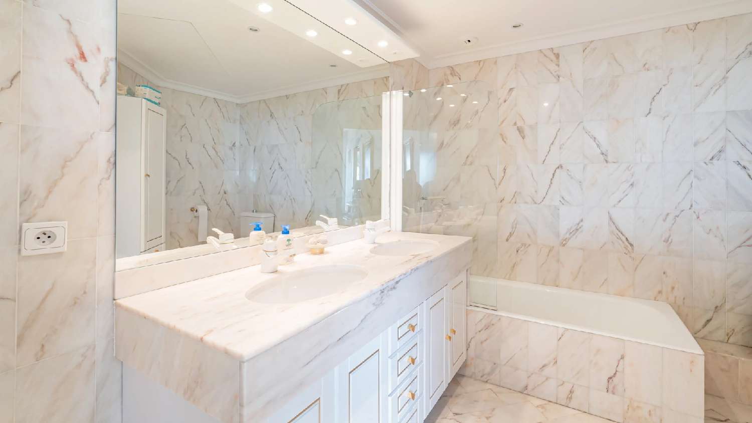  te koop appartement Cannes Alpes-Maritimes 8