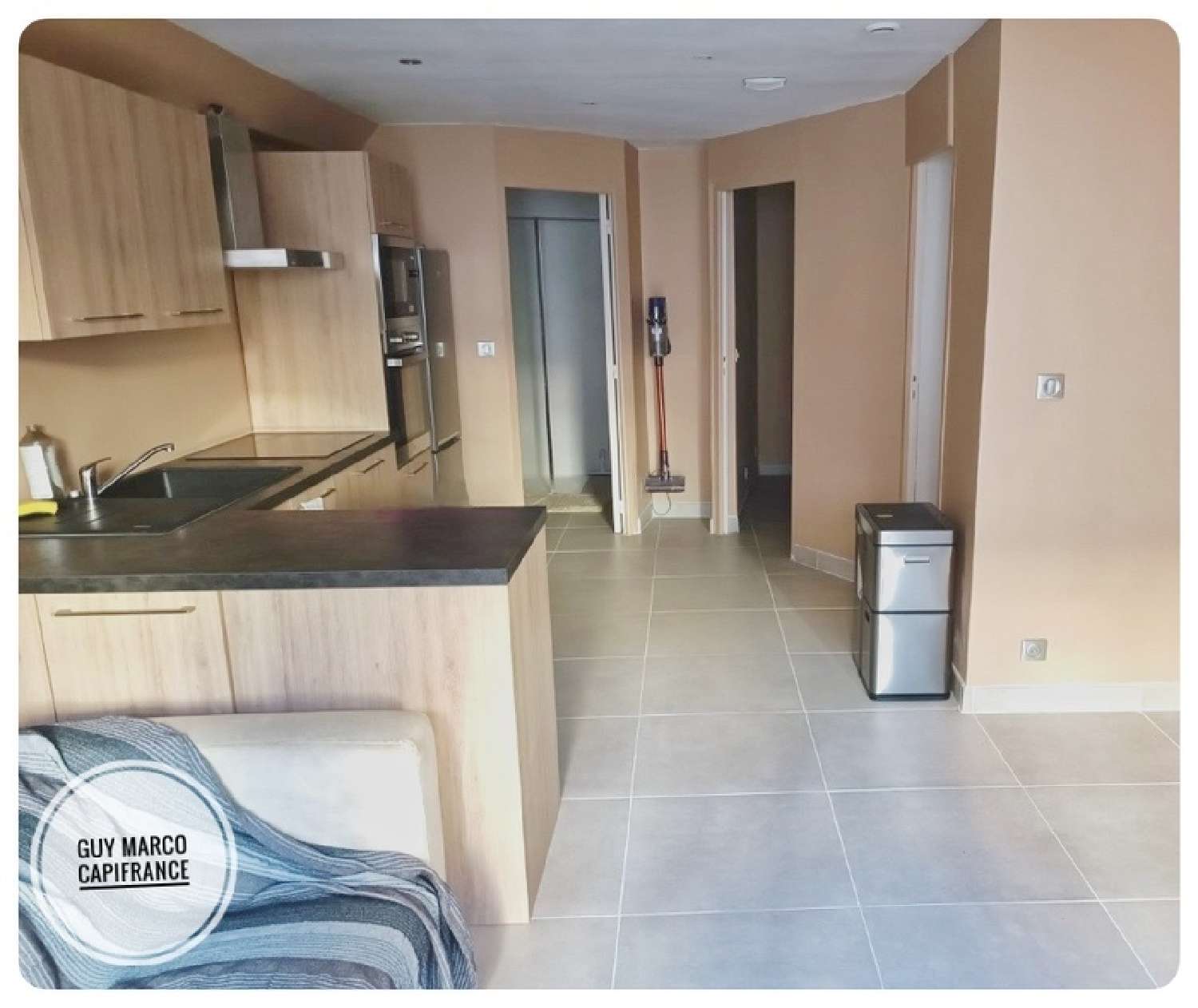  à vendre appartement Fuveau Bouches-du-Rhône 1