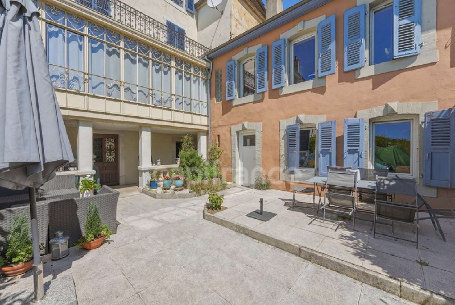  à vendre appartement Gex Ain 8