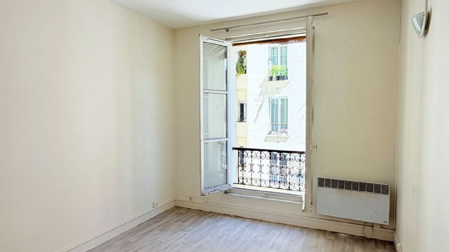  à vendre appartement Paris 10e Arrondissement Paris (Seine) 2