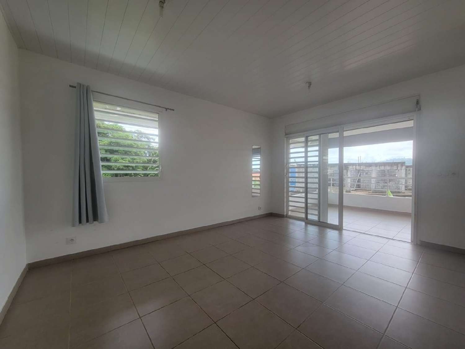 à vendre appartement Remire-Montjoly Guyane 3