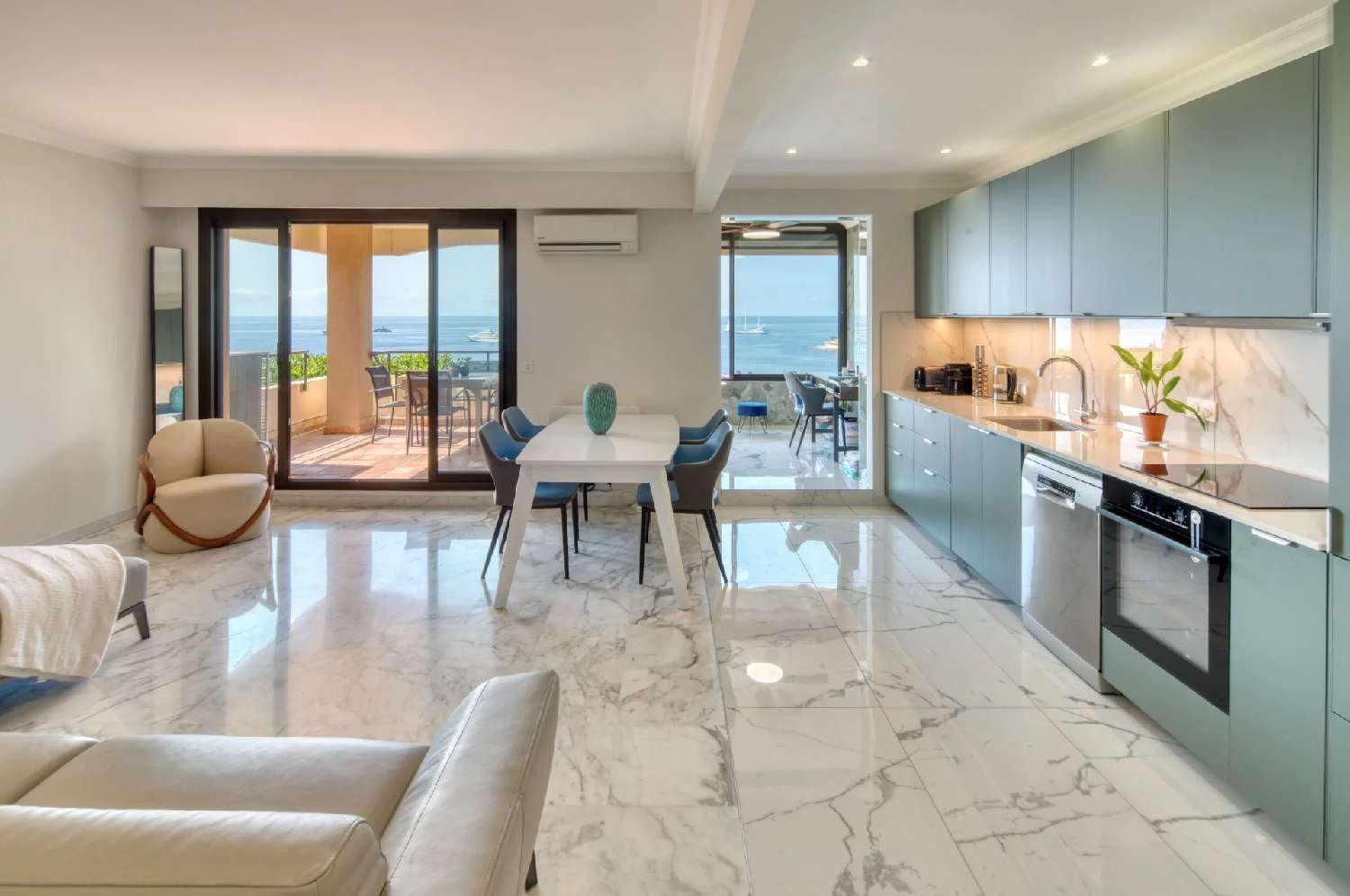  à vendre appartement Roquebrune-Cap-Martin Alpes-Maritimes 2