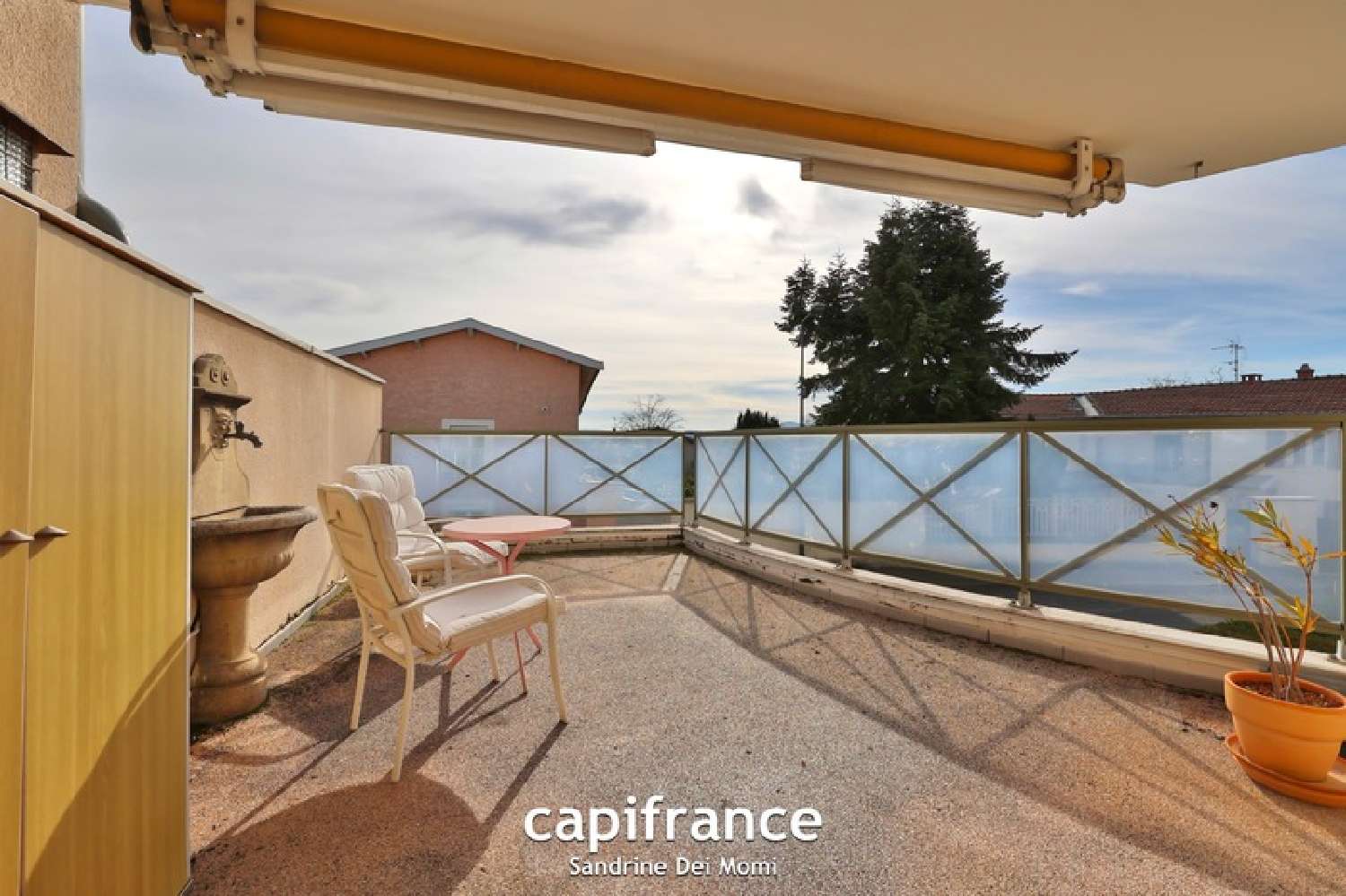 for sale apartment Saint-Genis-les-Ollières Rhône 1