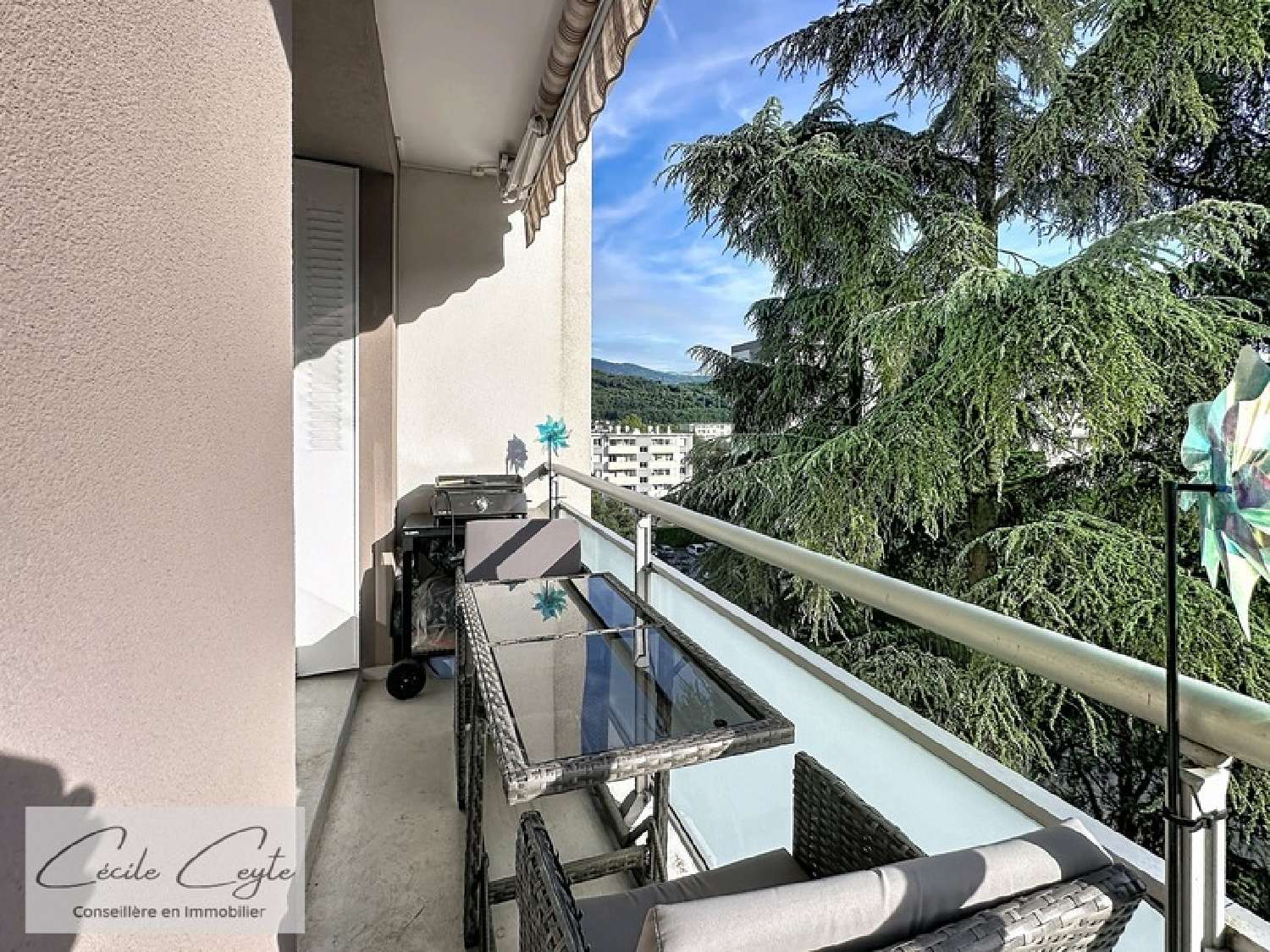 à vendre appartement Saint-Martin-d'Hères Isère 2