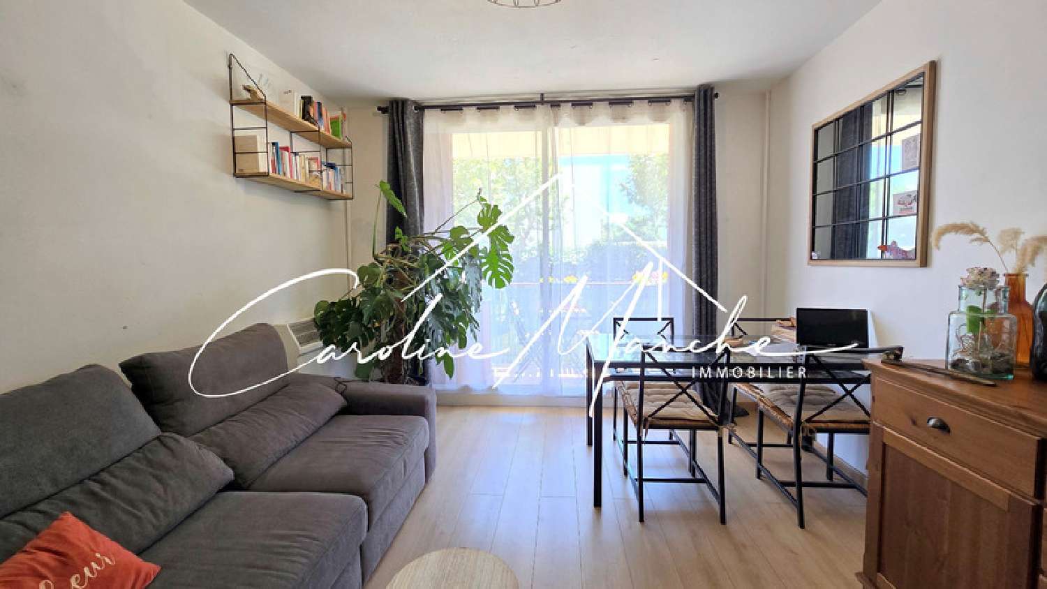  à vendre appartement Salon-de-Provence Bouches-du-Rhône 2