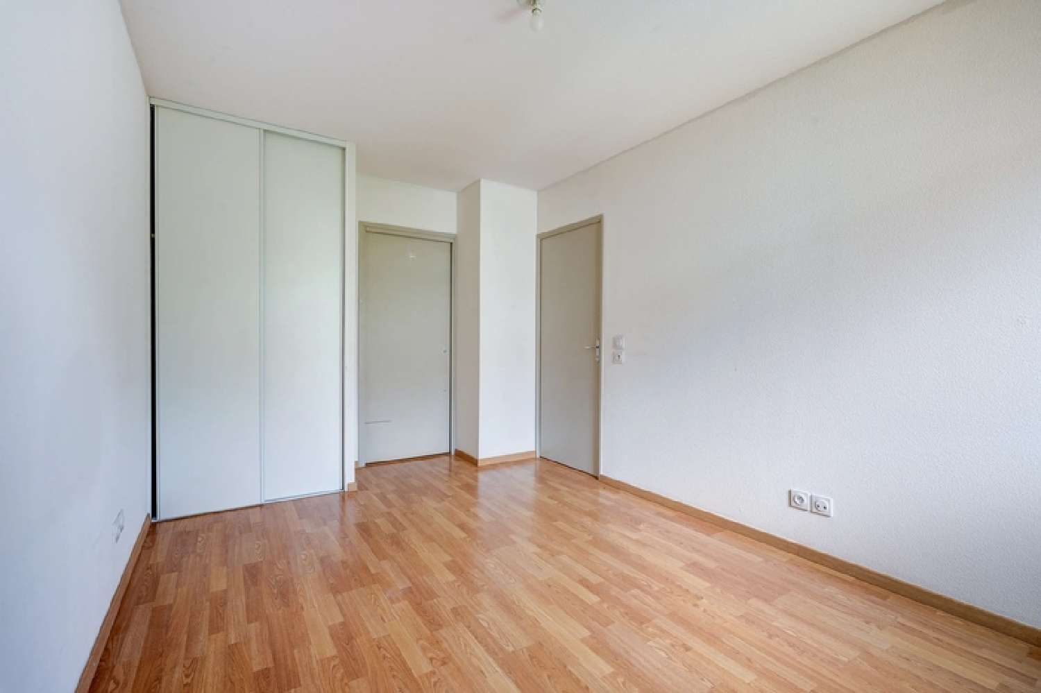  à vendre appartement Vénissieux Rhône 2