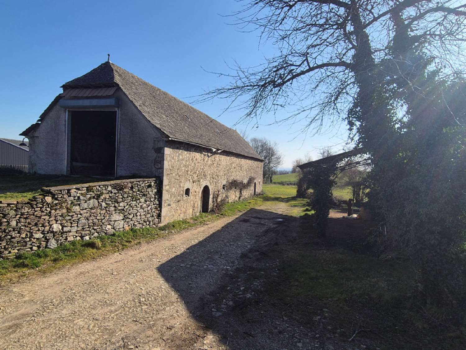  en venta granero Lapeyrugue Cantal 3