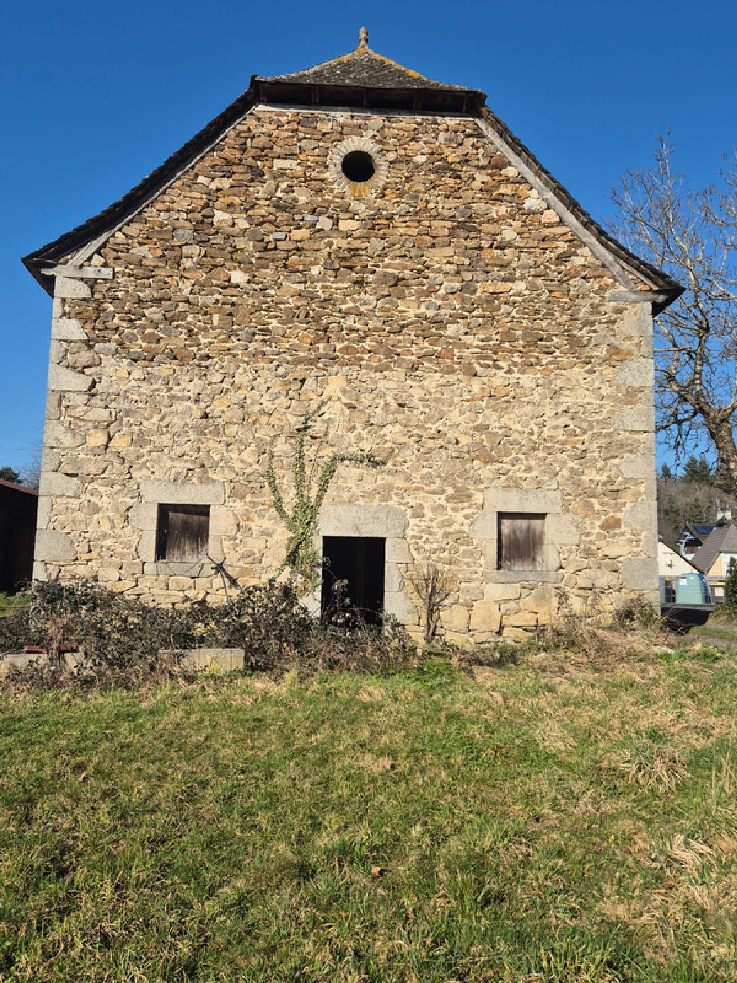  en venta granero Lapeyrugue Cantal 7