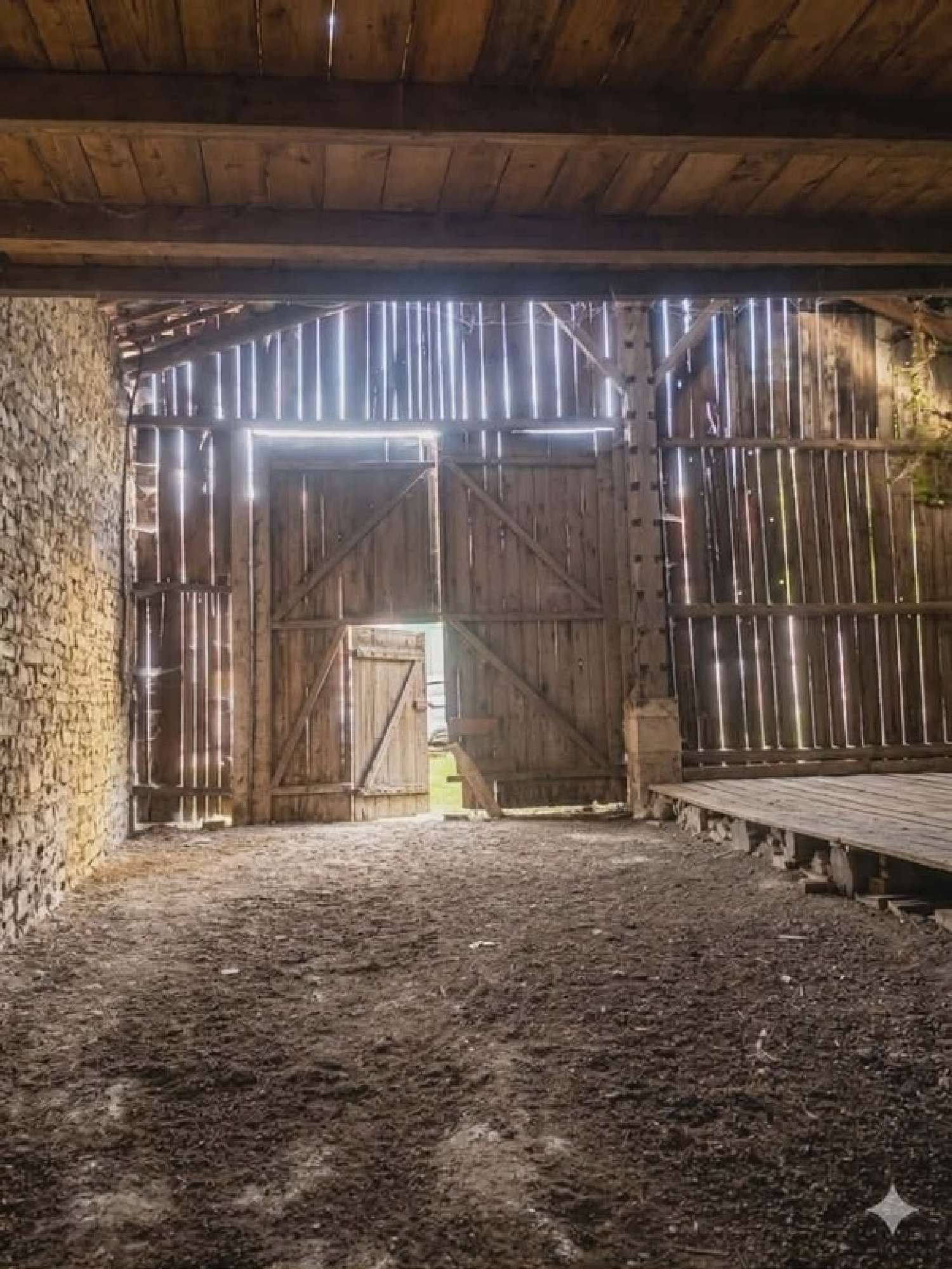  for sale barn Menaucourt Meuse 1