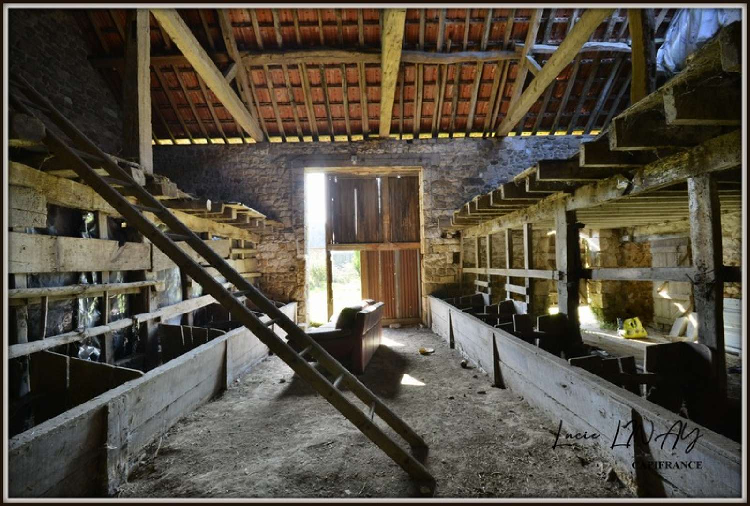 for sale barn Rennes-en-Grenouilles Mayenne 2