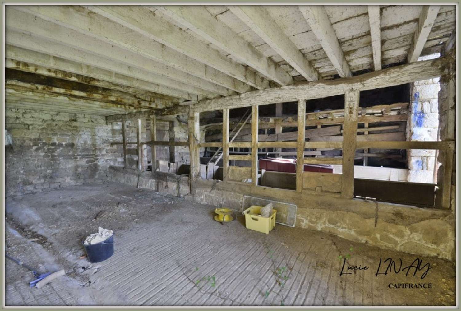 for sale barn Rennes-en-Grenouilles Mayenne 4