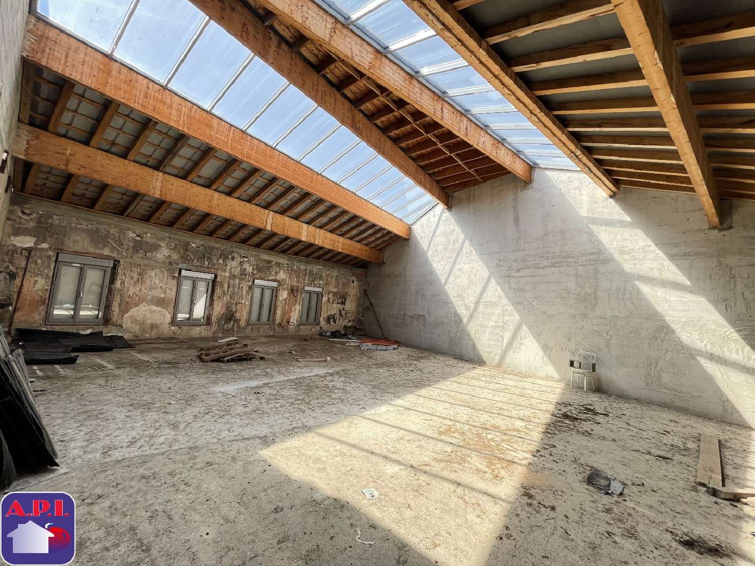  à vendre batiment Cazères Haute-Garonne 2