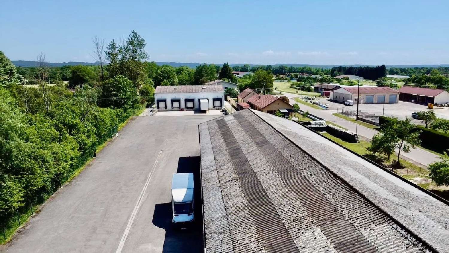 à vendre batiment Palante Haute-Saône 2