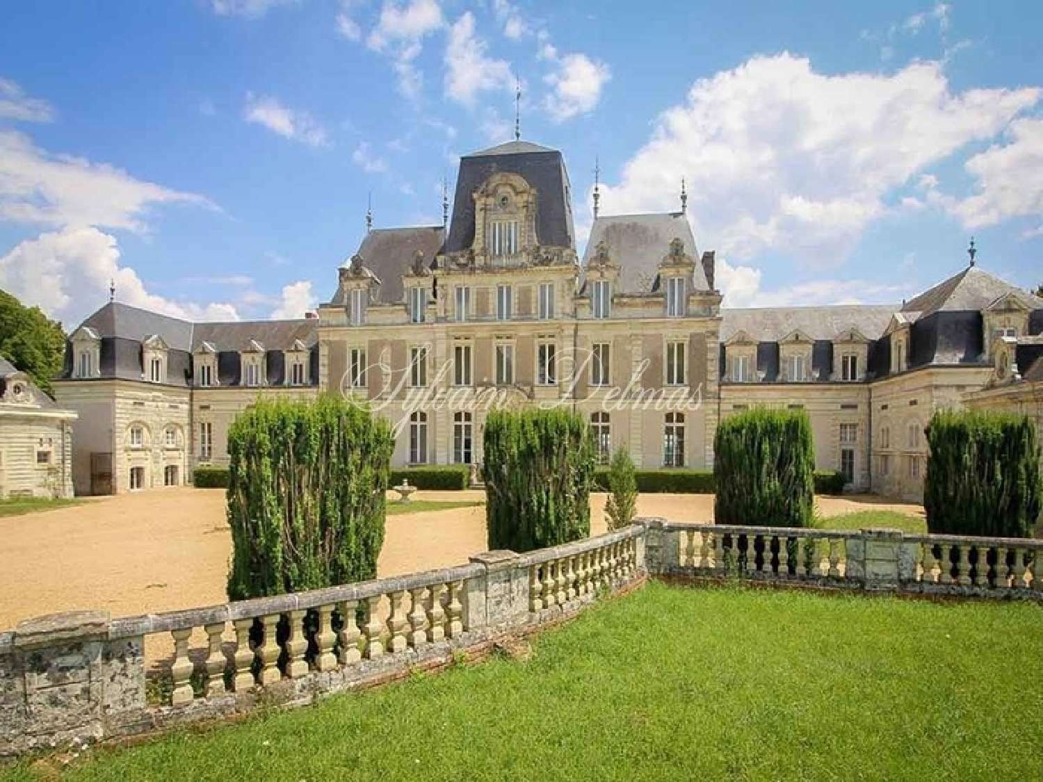 te koop kasteel Angers Maine-et-Loire 2