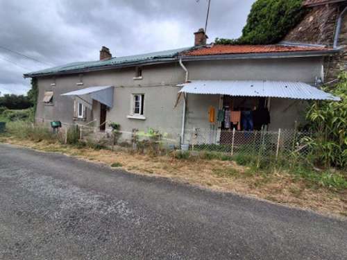 Châteauneuf-la-Forêt Haute-Vienne kasteel foto 7354938