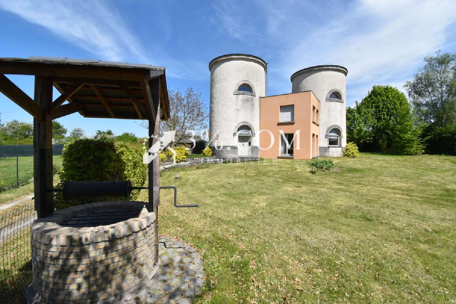te koop kasteel Maxey-sur-Vaise Meuse 1