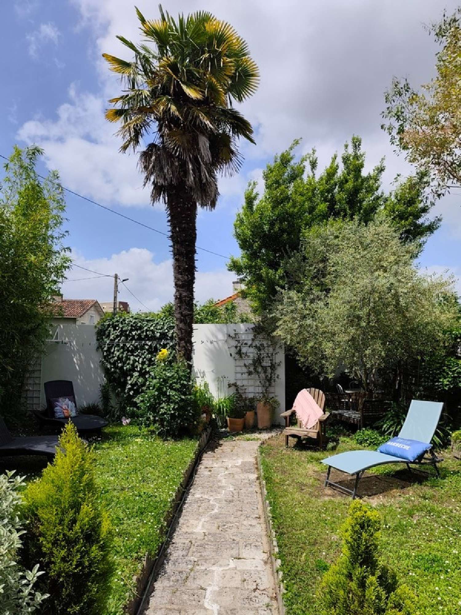 te koop stadshuis Angoulême Charente 2