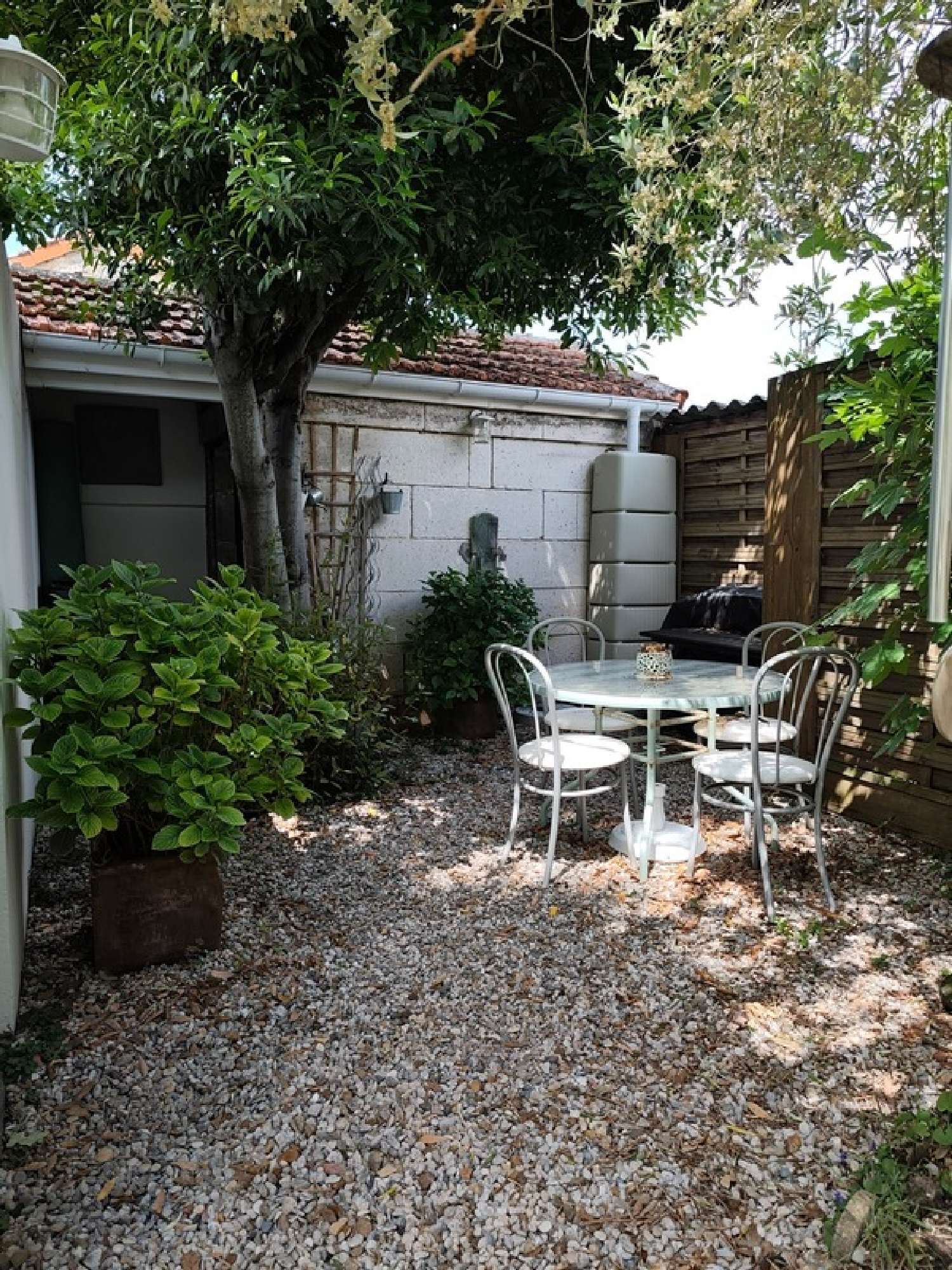 te koop stadshuis Angoulême Charente 5