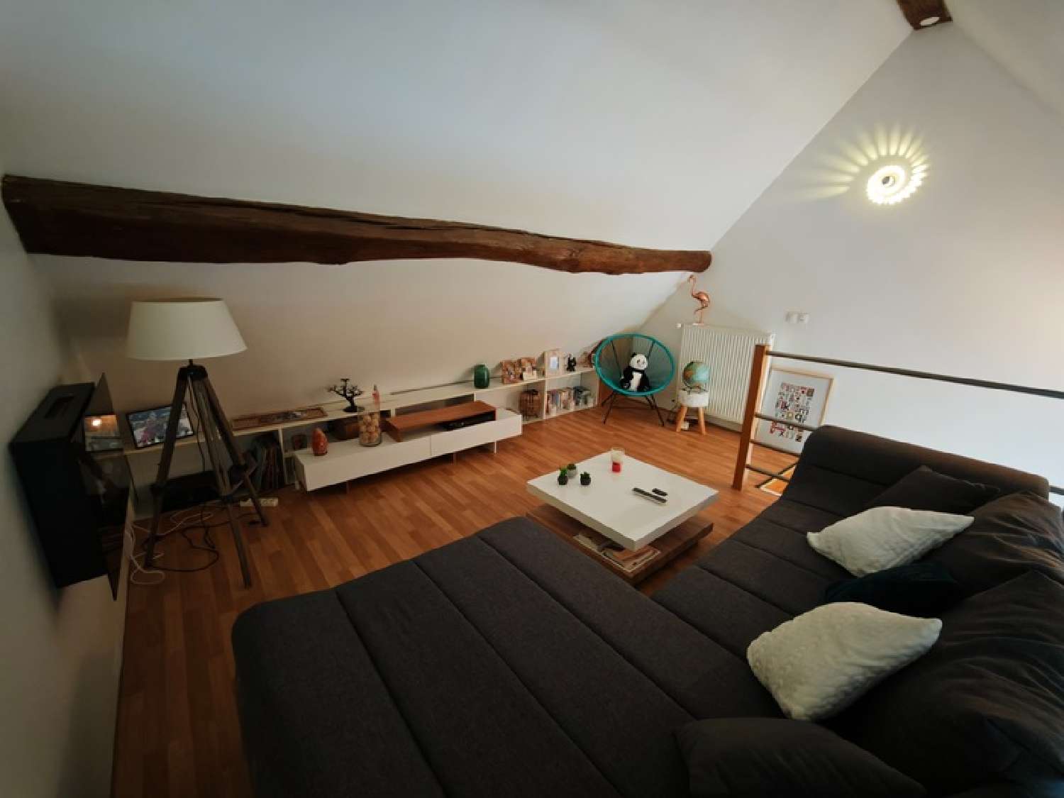 te koop stadshuis Dole Jura 3
