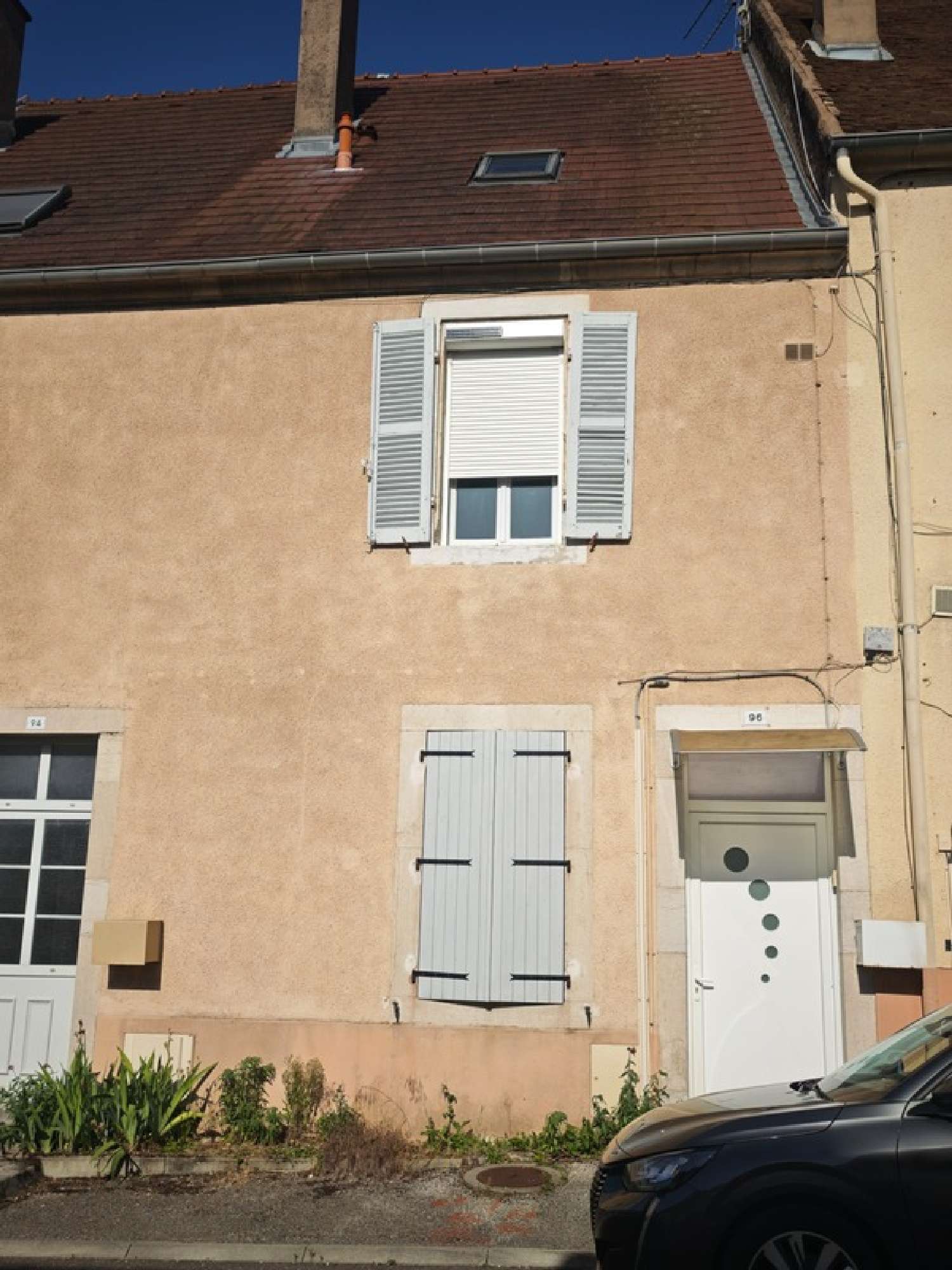te koop stadshuis Dole Jura 4