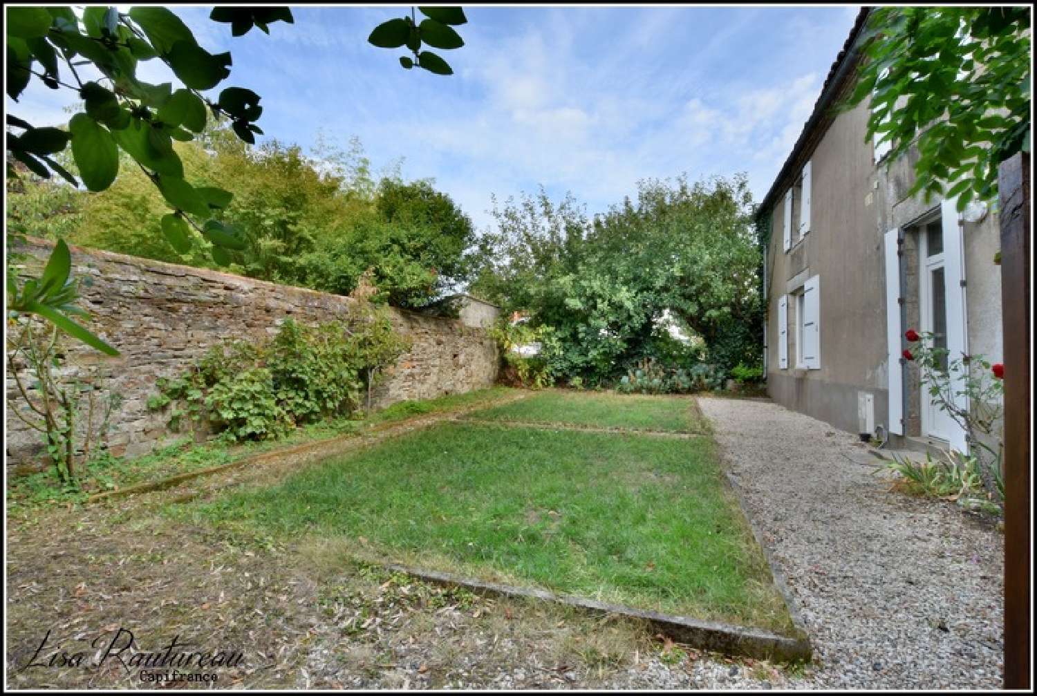 à vendre maison de ville Montaigu Vendée 4