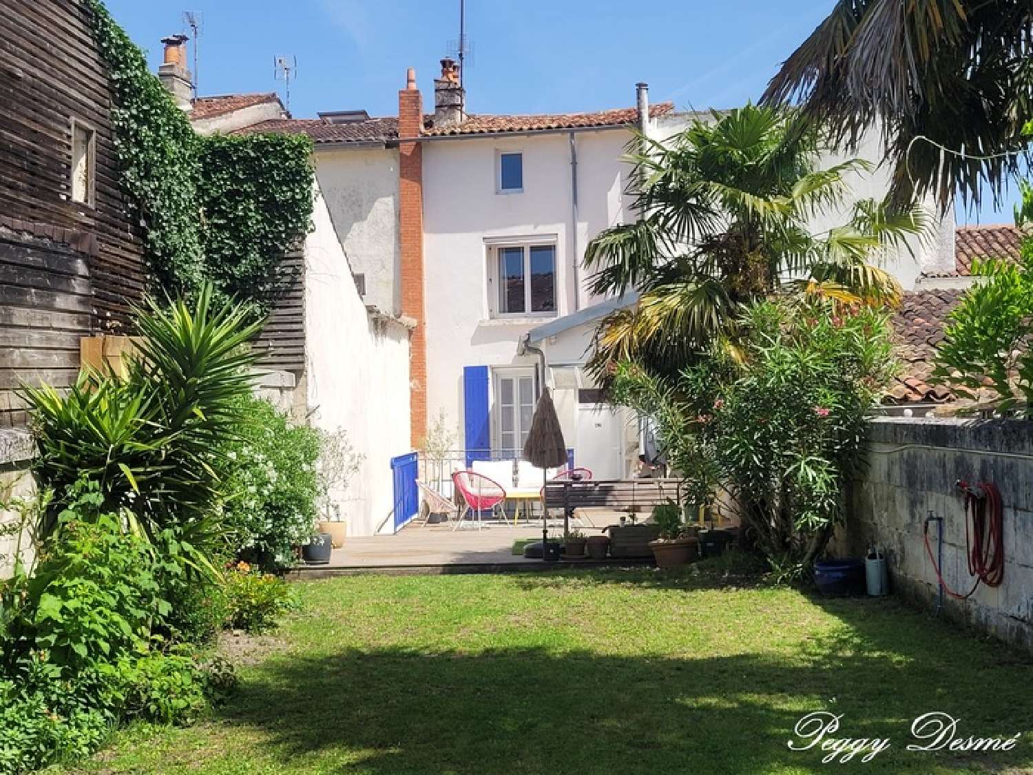à vendre maison de ville Saintes Charente-Maritime 1