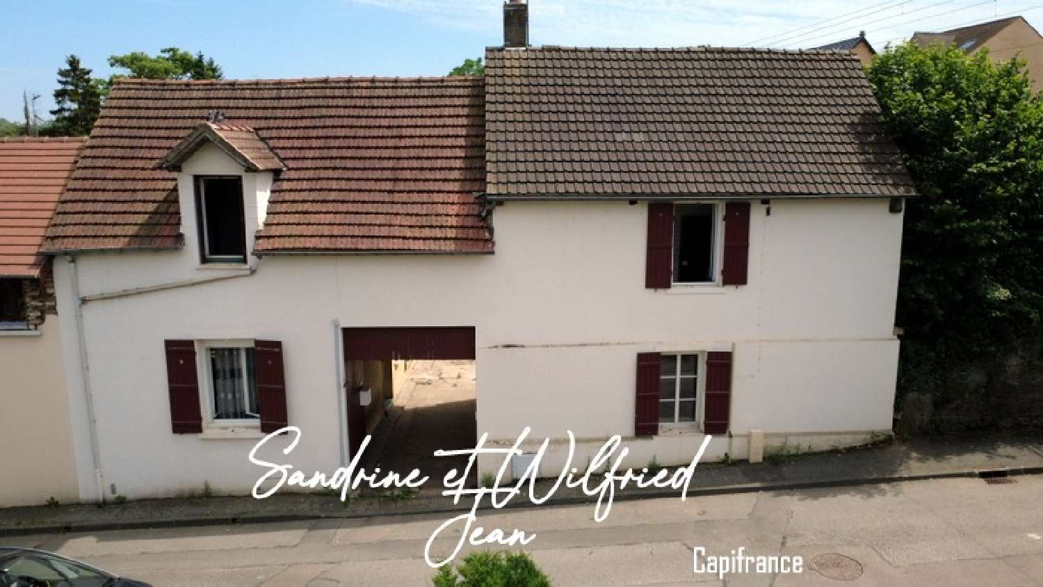te koop stadshuis Vernon Eure 2