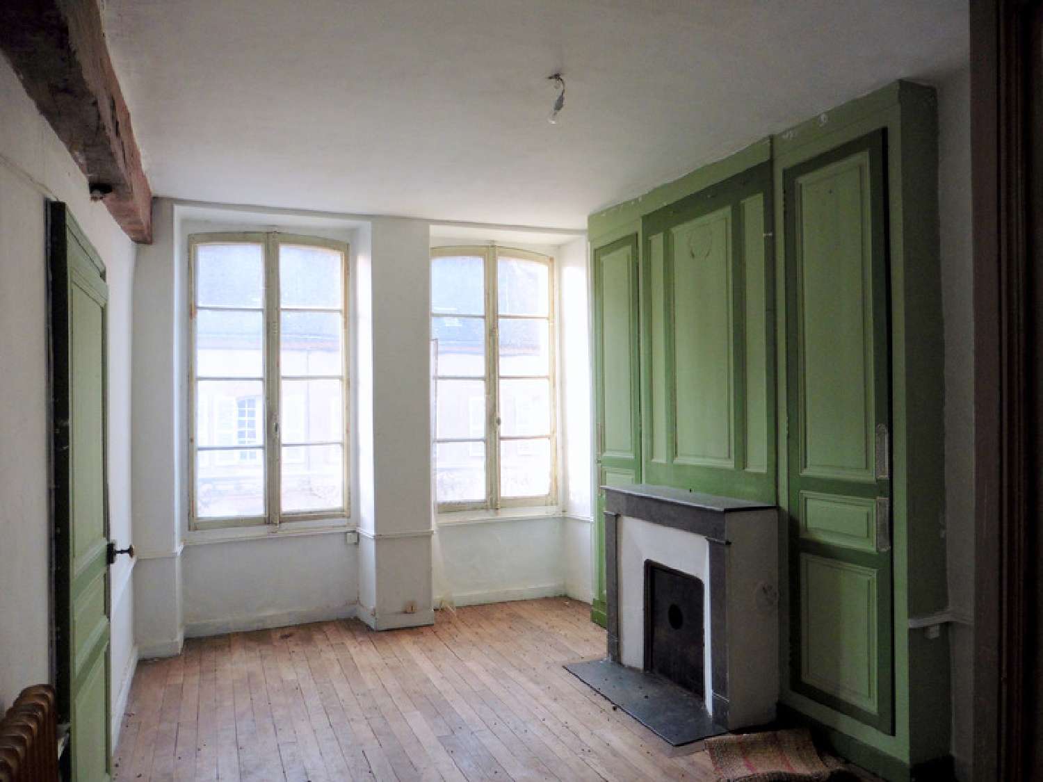 te koop stadshuis Villeneuve-l'Archevêque Yonne 2