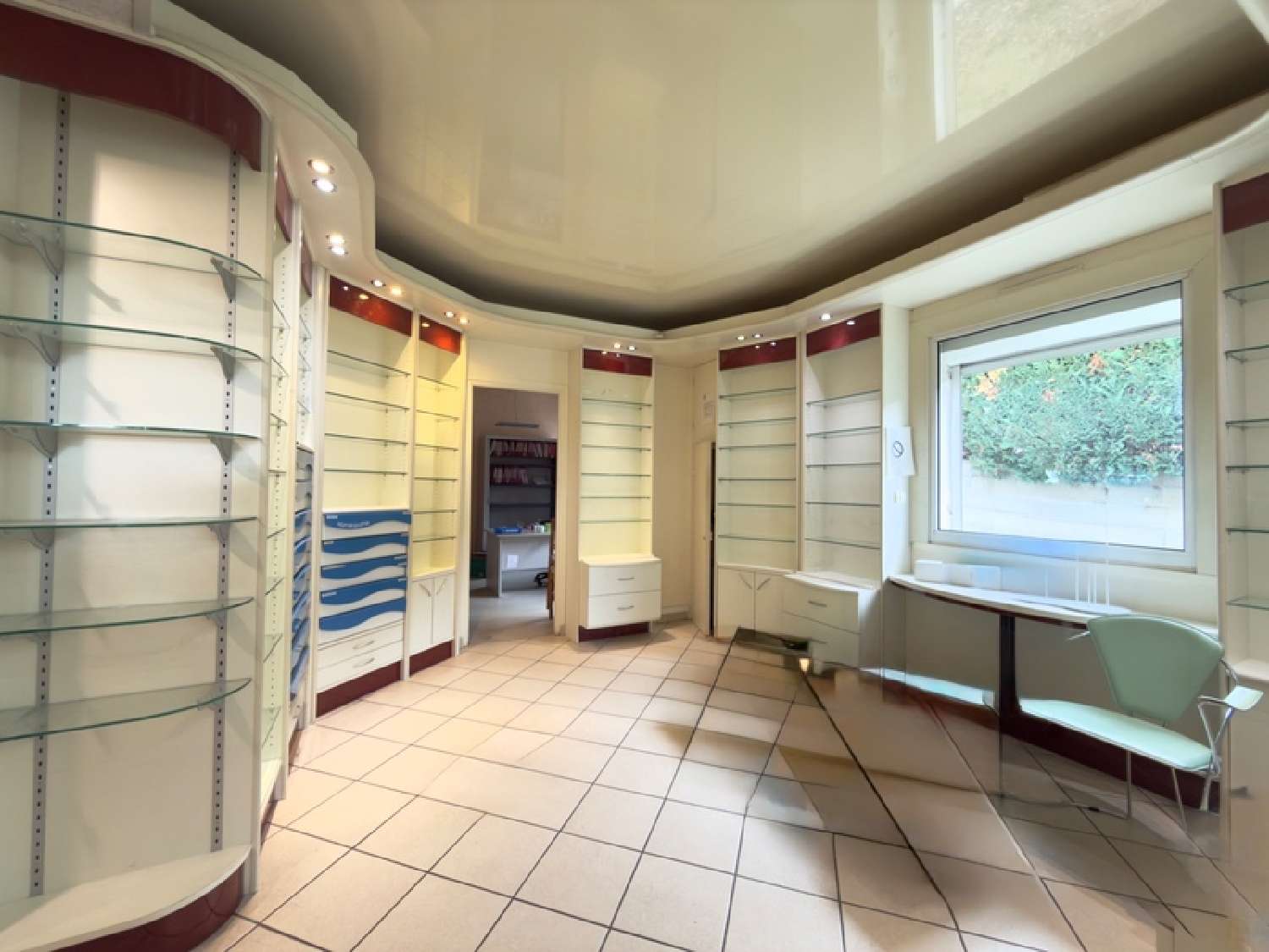  à vendre commerce Cournon-d'Auvergne Puy-de-Dôme 3